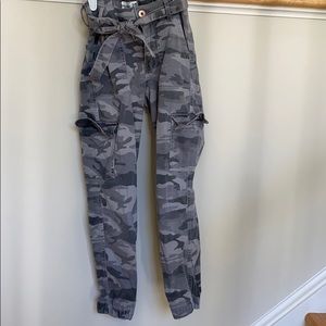 Abercrombie kids, grey camo pants with tie